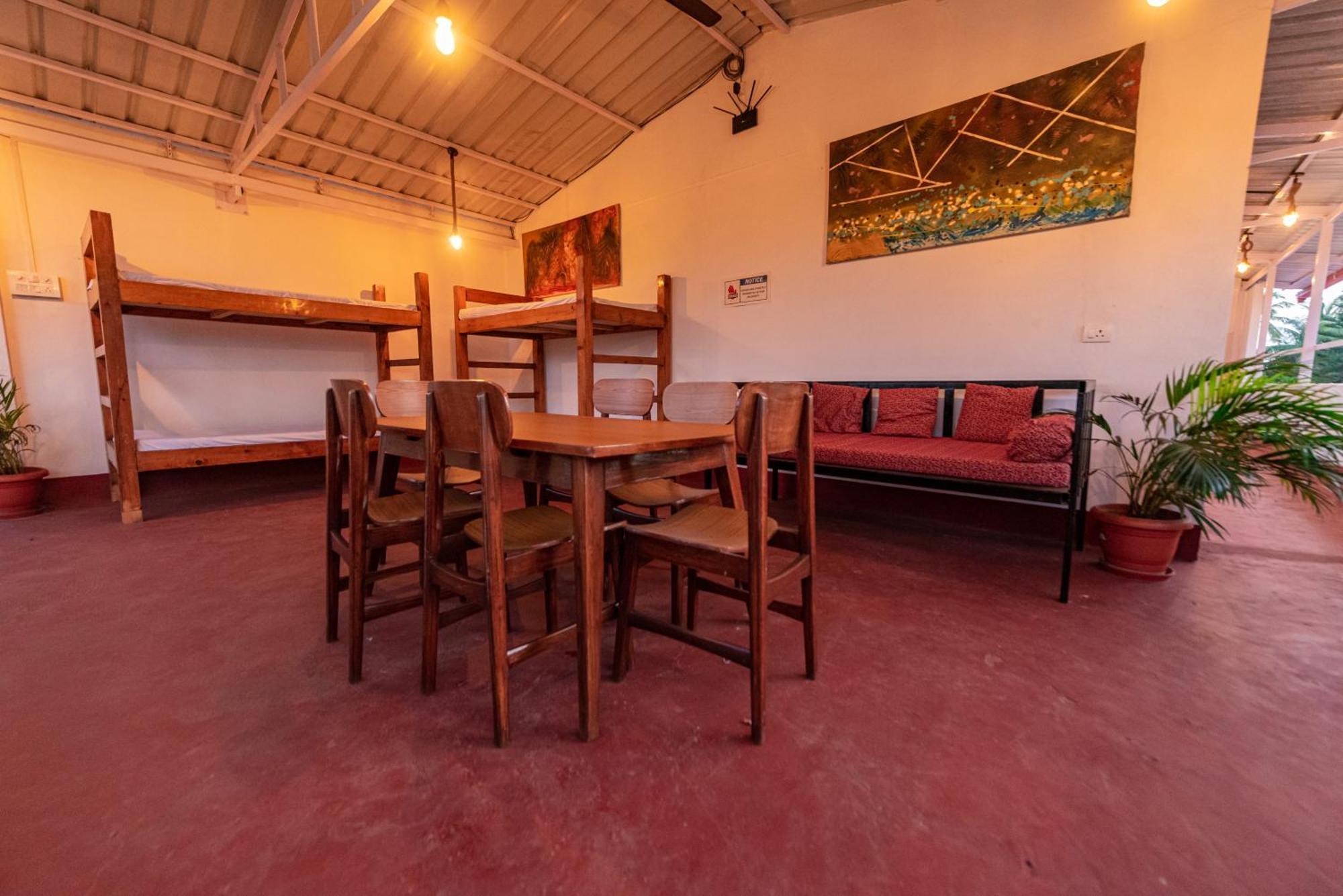 מוריג'ים Hotel La Paulo'S Near Beach Resort מראה חיצוני תמונה